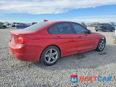 Trzecie zdjęcie samochodu z tyłu: 2013 BMW 328 XI VIN:WBA3B3C50DF536110 - miniatura