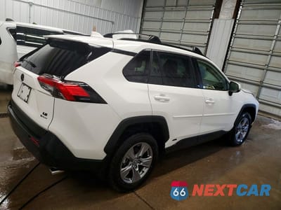 Trzecie zdjęcie samochodu z tyłu: 2025 TOYOTA RAV4 LE VIN:JTMMWRFV9SD325023 - miniatura
