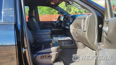 Piąte zdjęcie samochodu w środku: 2021 GMC SIERRA K1500 AT4 VIN:1GTP9EEL6MZ286233 - miniatura