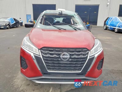 Piąte zdjęcie samochodu w środku: 2023 NISSAN KICKS SV VIN:3N1CP5CV0PL549422 - miniatura