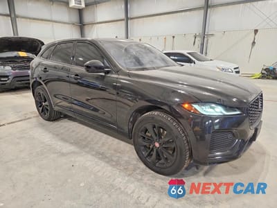 Czwarte zdjęcie samochodu z boku: 2021 JAGUAR F-PACE R-DYNAMIC S VIN:SADCT2FU3MA665697 - miniatura