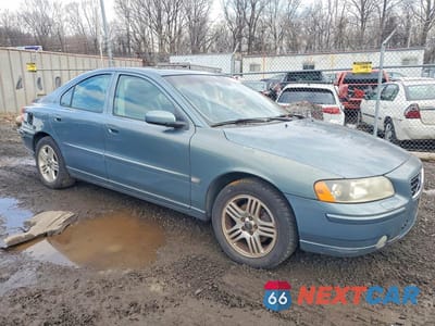 Czwarte zdjęcie samochodu z boku: 2005 VOLVO S60 2.5T VIN:YV1RS592752441245 - miniatura