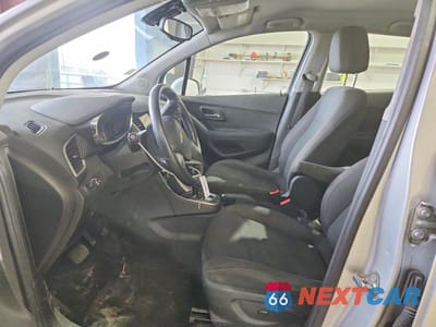 Zdjęcie 7 z 13 samochodu: 2018 CHEVROLET TRAX LS VIN:3GNCJKSB7JL221207 - miniatura