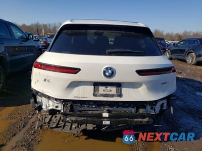 Zdjęcie 6 z 13 samochodu: 2023 BMW IX XDRIVE50 VIN:WB523CF0XPCM04548 - miniatura