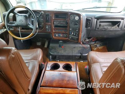 Zdjęcie 8 z 12 samochodu: 2005 CHEVROLET C4500 C4E042 VIN:1GBE4E1205F512017 - miniatura