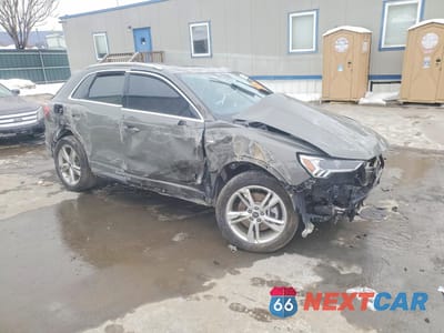 Czwarte zdjęcie samochodu z boku: 2023 AUDI Q3 PREMIUM S LINE 45 VIN:WA1DECF3XP1154381 - miniatura