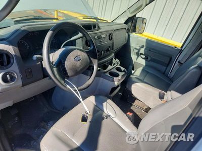 Zdjęcie 8 z 13 samochodu: 2014 FORD E250 UTILITY / SERVICE VAN VIN:1FTNE2EL5EDA10920 - miniatura