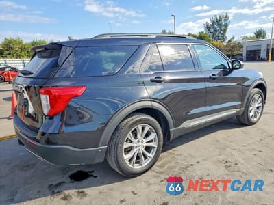 Trzecie zdjęcie samochodu z tyłu: 2024 FORD EXPLORER XLT VIN:1FMSK7DH5RGA64918 - miniatura