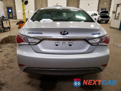 Zdjęcie 6 z 11 samochodu: 2013 HYUNDAI SONATA HYBRID VIN:KMHEC4A4XDA096737 - miniatura