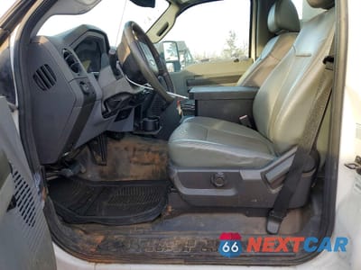 Zdjęcie 7 z 13 samochodu: 2013 FORD F450 SUPER DUTY VIN:1FDUF4GY2DEA69778 - miniatura