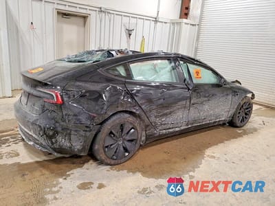 Trzecie zdjęcie samochodu z tyłu: 2025 TESLA MODEL 3 VIN:5YJ3E1EB2SF981032 - miniatura