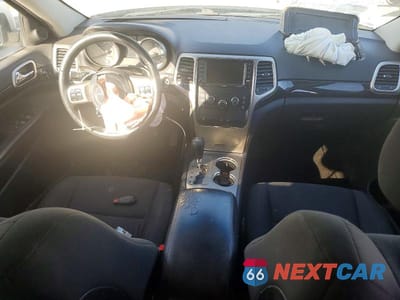 Zdjęcie 8 z 12 samochodu: 2013 JEEP GRAND CHEROKEE LAREDO VIN:1C4RJFAG6DC561052 - miniatura