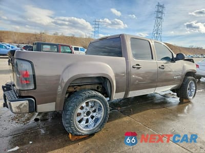 Trzecie zdjęcie samochodu z tyłu: 2007 GMC NEW SIERRA K1500 VIN:2GTEK133871704571 - miniatura