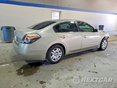Trzecie zdjęcie samochodu z tyłu: 2010 NISSAN ALTIMA BASE VIN:1N4AL2AP7AC169926 - miniatura