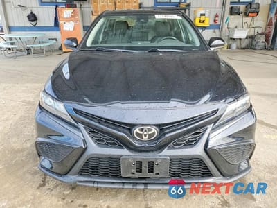 Piąte zdjęcie samochodu w środku: 2021 TOYOTA CAMRY SE VIN:4T1G11AK2MU603575 - miniatura