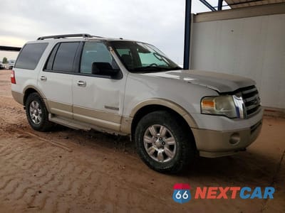 Czwarte zdjęcie samochodu z boku: 2007 FORD EXPEDITION EDDIE BAUER VIN:1FMFU18527LA29797 - miniatura