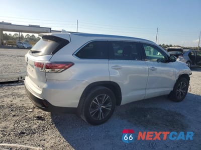 Trzecie zdjęcie samochodu z tyłu: 2016 TOYOTA HIGHLANDER XLE VIN:5TDJKRFH8GS292102 - miniatura