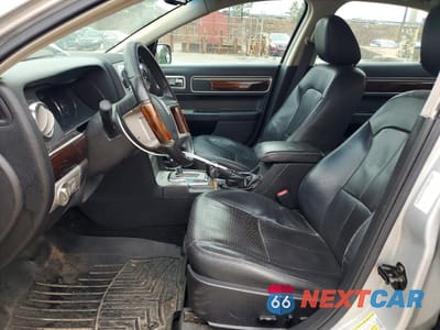 Zdjęcie 7 z 12 samochodu: 2009 LINCOLN MKZ VIN:3LNHM26T19R630025 - miniatura