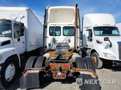 Zdjęcie 6 z 10 samochodu: 2016 FREIGHTLINER CASCADIA 125 SEMI TRUCK VIN:1FUBGEDV4GLHC5673 - miniatura