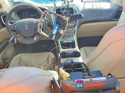 Zdjęcie 8 z 13 samochodu: 2018 LINCOLN MKX RESERVE VIN:2LMPJ8LR6JBL49894 - miniatura