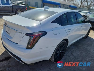 Trzecie zdjęcie samochodu z tyłu: 2025 CADILLAC CT5 SPORT VIN:1G6DU5RK5S0111902 - miniatura