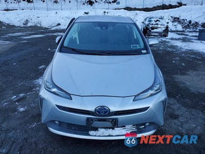 Piąte zdjęcie samochodu w środku: 2021 TOYOTA PRIUS VIN:JTDL9MFU3M3023877 - miniatura