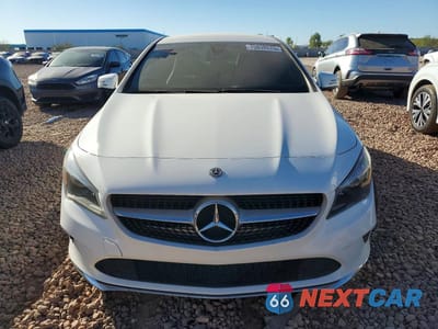 Piąte zdjęcie samochodu w środku: 2019 MERCEDES-BENZ CLA 250 VIN:WDDSJ4EB9KN742643 - miniatura