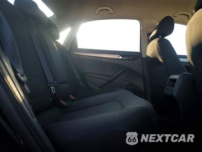 Zdjęcie 10 z 12 samochodu: 2012 VOLKSWAGEN PASSAT S VIN:1VWAP7A35CC094247 - miniatura