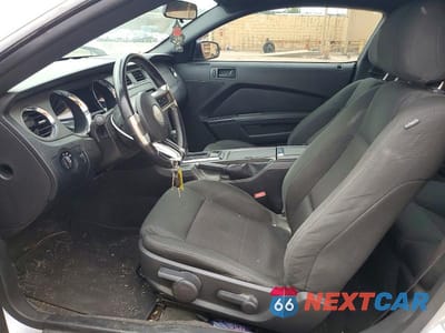 Zdjęcie 7 z 12 samochodu: 2014 FORD MUSTANG VIN:1ZVBP8AM3E5258864 - miniatura