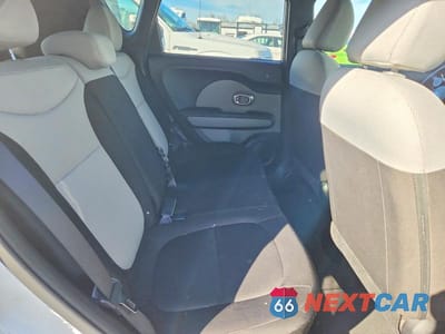 Zdjęcie 10 z 12 samochodu: 2016 KIA SOUL VIN:KNDJN2A24G7357796 - miniatura