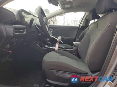 Zdjęcie 7 z 12 samochodu: 2025 KIA K4 LXS VIN:3KPFT4DE1SE065304 - miniatura