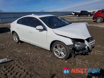 Czwarte zdjęcie samochodu z boku: 2015 VOLVO S60 PREMIER VIN:YV140MFBXF1314835 - miniatura
