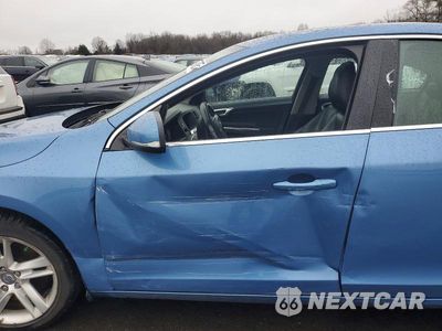 Zdjęcie 7 z 12 samochodu: 2014 VOLVO S60 T5 VIN:YV1612FH8E1288801 - miniatura