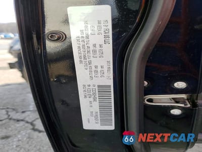 Zdjęcie 12 z 12 samochodu: 2017 CHRYSLER 300 S VIN:2C3CCABG2HH558481 - miniatura
