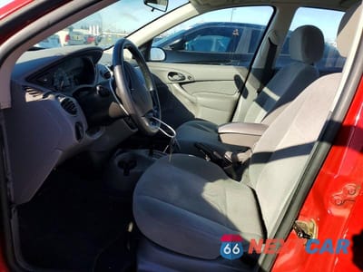 Zdjęcie 7 z 12 samochodu: 2000 FORD FOCUS SE VIN:1FAFP34P3YW214753 - miniatura