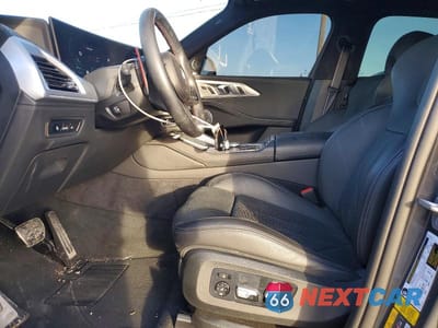 Zdjęcie 7 z 11 samochodu: 2024 BMW XM VIN:5YM23CS03R9U50708 - miniatura