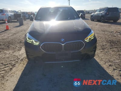 Piąte zdjęcie samochodu w środku: 2021 BMW 228XI VIN:WBA73AK04M7J75435 - miniatura