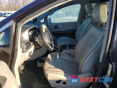Zdjęcie 7 z 13 samochodu: 2017 CHRYSLER PACIFICA EHYBRID PLATINUM VIN:2C4RC1N76HR665819 - miniatura