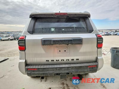 Zdjęcie 6 z 13 samochodu: 2025 TOYOTA 4RUNNER SR5 VIN:JTEVA5BR8S5005525 - miniatura