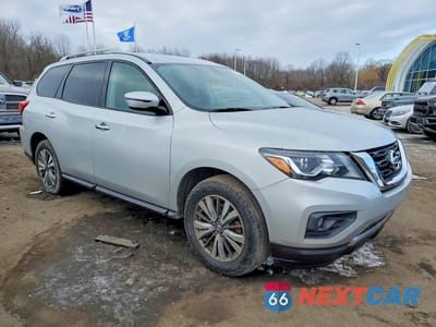 Czwarte zdjęcie samochodu z boku: 2019 NISSAN PATHFINDER S VIN:5N1DR2MM7KC624374 - miniatura