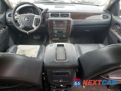 Zdjęcie 8 z 12 samochodu: 2014 GMC YUKON DENALI VIN:1GKS2EEF2ER210555 - miniatura