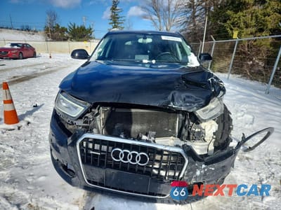 Piąte zdjęcie samochodu w środku: 2015 AUDI Q3 PREMIUM PLUS VIN:WA1EFCFS6FR009752 - miniatura