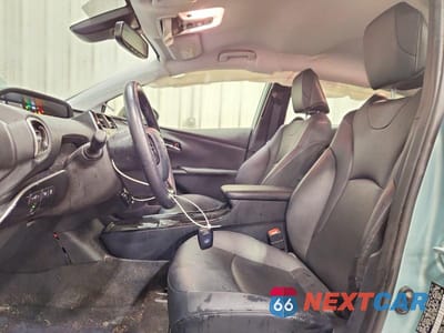 Zdjęcie 7 z 11 samochodu: 2020 TOYOTA PRIUS XLE AWD-E VIN:JTDL9RFU0L3015215 - miniatura