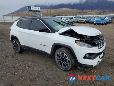 Czwarte zdjęcie samochodu z boku: 2023 JEEP COMPASS LIMITED VIN:3C4NJDCN8PT552361 - miniatura