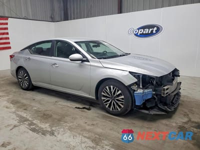 Czwarte zdjęcie samochodu z boku: 2023 NISSAN ALTIMA 2.5 SV VIN:1N4BL4DV1PN341794 - miniatura