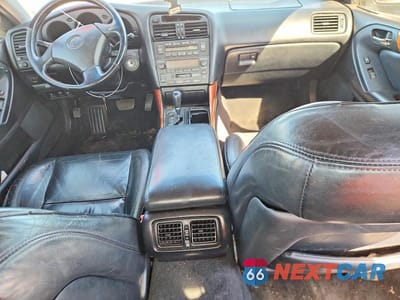 Zdjęcie 8 z 12 samochodu: 2000 LEXUS GS 300 VIN:JT8BD68S4Y0111246 - miniatura