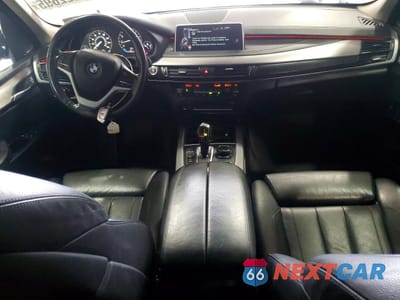Zdjęcie 8 z 13 samochodu: 2015 BMW X5 XDRIVE50I VIN:5UXKR6C52F0J76371 - miniatura