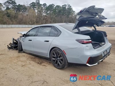 Drugie zdjęcie samochodu z przodu: 2023 BMW I7 XDRIVE60 VIN:WBY53EJ09PCL62022 - miniatura