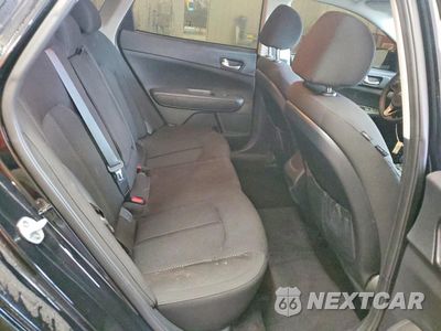 Zdjęcie 10 z 13 samochodu: 2018 KIA OPTIMA LX VIN:5XXGT4L39JG219655 - miniatura