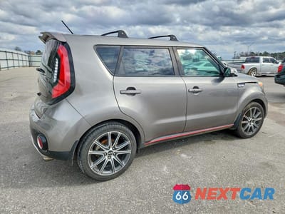 Trzecie zdjęcie samochodu z tyłu: 2018 KIA SOUL ! VIN:KNDJX3AA2J7580238 - miniatura